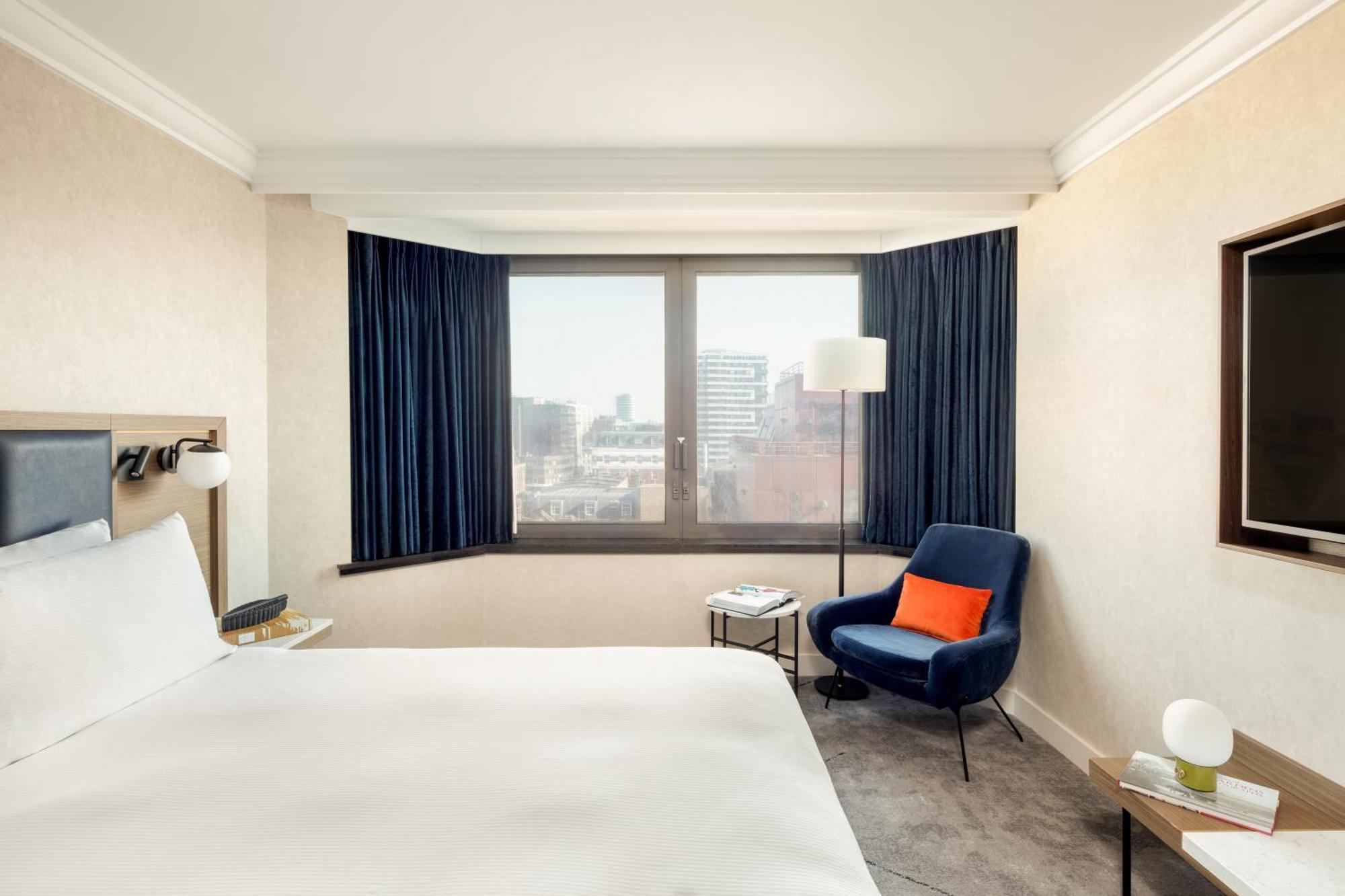 Hilton Metropole Hotel 4*